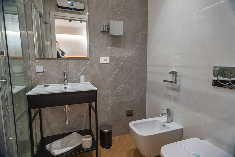 Flat-Urban Suites camera con bagno privato Flat-Urban Suites camera con bagno privato